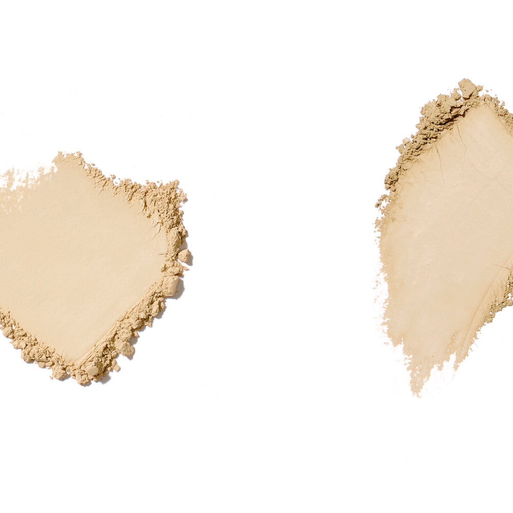 
                      
                        Jane iredale Amazing Base® Loose Mineral Powder SPF 20
                      
                    